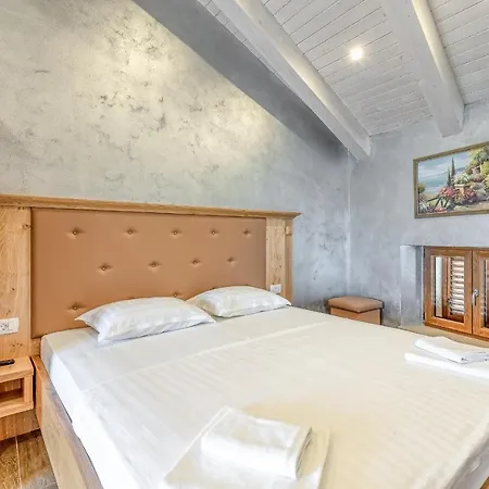 Casa Viktor Guest house