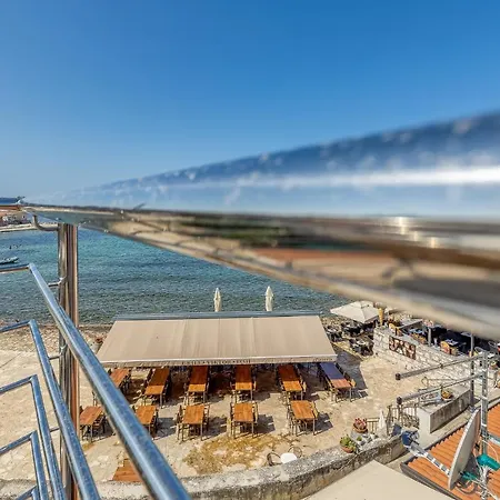 بيت ضيافة Casa Viktor أوماغ