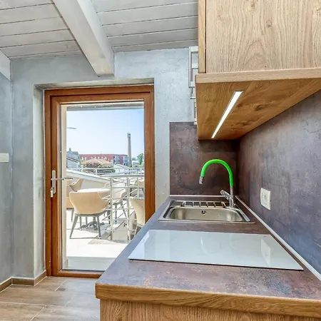 بيت ضيافة Casa Viktor 3*